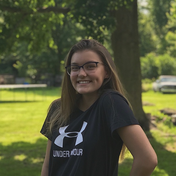 Meet your Posher, Faye - Picture 1 of 1